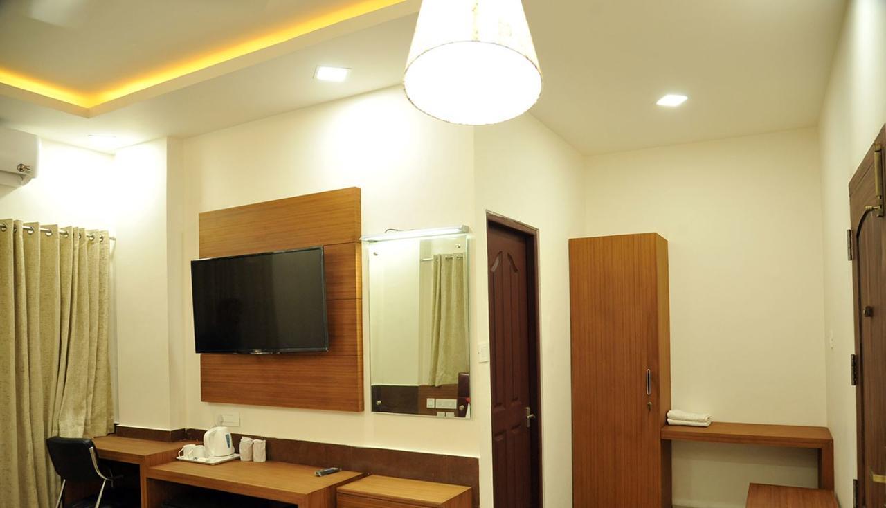 Hotel Soorya Castle Wayanad Buitenkant foto