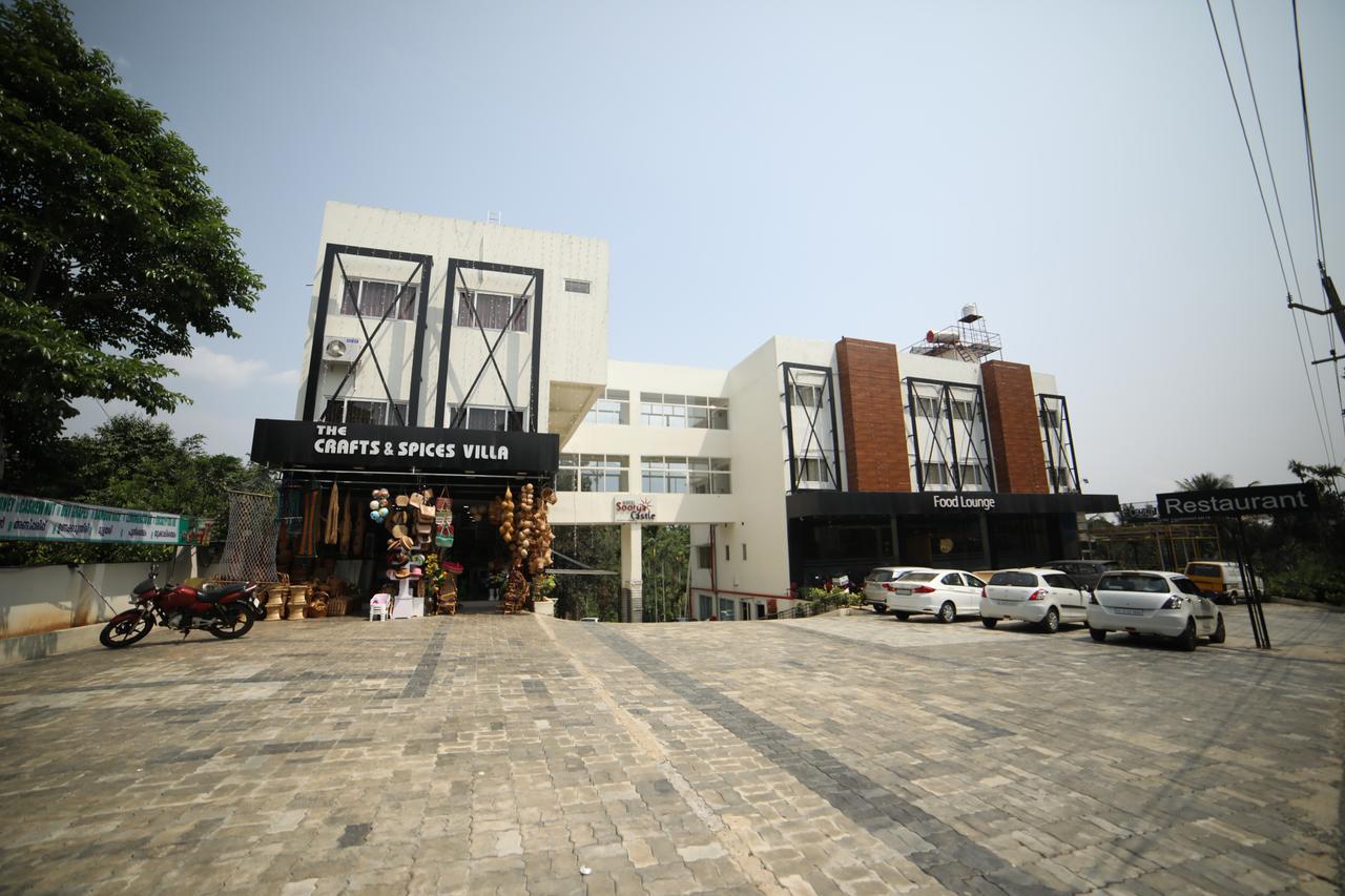 Hotel Soorya Castle Wayanad Buitenkant foto