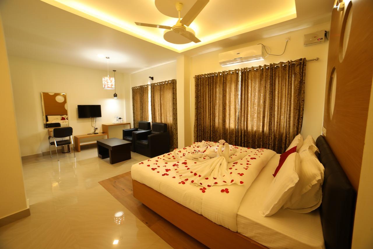 Hotel Soorya Castle Wayanad Buitenkant foto